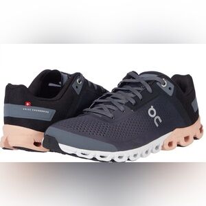 ON-RUNNING
Cloudflow mesh sneakers, size W5.5